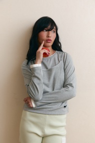 Caroline Layer Top เสื้อแขนยาว มีดีเทล layer สายเดี่ยว