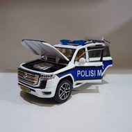 Diecast Toyota Land Cruiser LC300 GXR SUV Custom Military Police Car TNI-AD (POMAD) Scale 1:24 Alloy