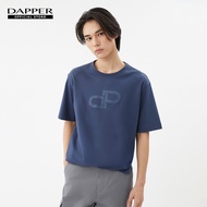 DAPPER เสื้อยืด DP Iconic Embossed สีกรมท่า