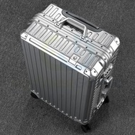 東西物聚 - 包送貨-行李箱 24吋(美國拓博爾輕音輪+送pvc透明箱套)流光銀 旅行喼 行李箱 拉桿箱