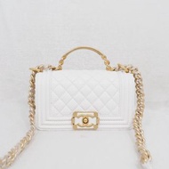 未使用品 CHANEL 23P Boy 20 with Top Handle White 晶片款
