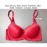 N52. DAISY FUENTES BRA 38C