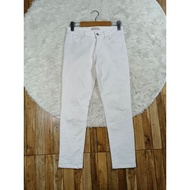 uniqlo size 61 cm White Skinny Jeans Waist 24 Hips 30 To 34 Length 33 Inches