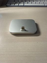 Apple Lightning 底座