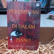 Preloved novel women in piano