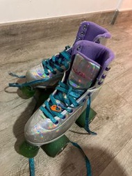 Roller skates 雙排滾軸溜冰鞋