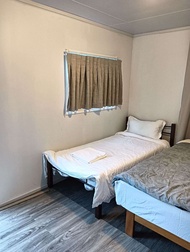 1 Bedroom garden chalet 7B