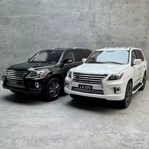 Original Factory 1:18 for LX570 Off-Road Vehicle SUV Resin Car Model Gift Collection