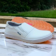 Sepatu Pria Keren Tanpa Tali Slip On Putih Polos Sneakers Kasual Keren Terbaru 2025 Buat Gaya Dan Ja