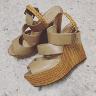 Preloved Wedges frm Jakarta