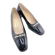 Salvatore Ferragamo FLORENCE 高跟鞋
Salvatore Ferragamo黑 [二手]