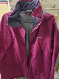 #新年清屋價、日本限量紫色mont bell  gore tex外套、靓料、新淨