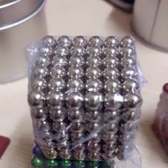 Bộ bi nam châm D5mm bộ 216 viên nam châm sáng tạo trí thông minh cho bé