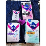 LIBRESSE Slim Pantyliner Black 30s / SensitiV Maxi Wing 24cm 16s Libresse SensitiV Longer & Wider Sl