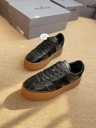 HOGAN 餅幹厚底鞋 黑色荔枝紋