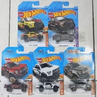 HOT WHEELS 17 FORD F-150 RAPTOR