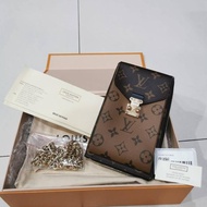 Tas original branded second /SEALED LV Metis Reverse Vertical