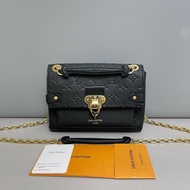 Louis Vuitton Vavin bb黑色全皮壓花鏈條單肩斜挎包