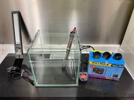 ( 全新 ）小魚缸 及附件 Small Fish Tank 20x20x20cm