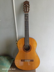 Gitar Akustik Yamaha C315 Original Senar Nylon Warna Coklat (Bekas) 93%