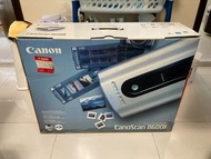 Canon CanoScan 8600F 掃瞄器（可掃瞄底片）