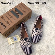 Newรองเท้าทอม รองเท้าแฟชั่นTOMS รองเท้าผ้าใบทอม รองเท้าผ้าใบผู้หญิง(สินค้าขายดี)