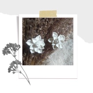 CLAY handmade clay earrings/white flower