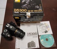 尚有存貨-nikon d5300 單眼相機搭18-55mm鏡頭，公司貨，外觀極新