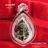 ท้าวเวสสุวรรณโณ หลวงพ่อวิจิตร อนุชาโต เนื้อซาติน size 2.2 Cm. X 1.6 Cm [แบบเลี่ยมกรอบกันน้ำ]  ST  l1