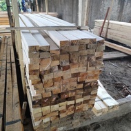kayu kaso lepasan 5x7x400 curah isi 72 batang