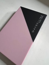 Maybelline輕透嫩全效8合1粉餅01明亮色