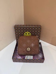 Tory Burch T Monogram 皮革壓紋短夾