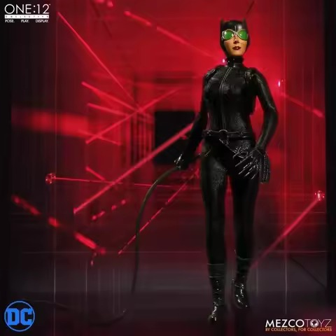 In Stock Original  Mezco ONE:12 Catwoman Anime Action Figures Collection PVC Model Gift Toys
