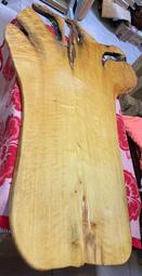 (7)難得的黃檜大桌板台灣黃檜扁柏HINOKI黃檜板黃檜桌子/屏風/壁掛雕刻都漂亮 閃光瘤花重油料 兩面都可以用都很漂亮