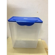 P&amp;G big plastic container