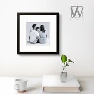 30x30 CM SQUARE FRAME BLACK AND WHITE