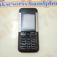 Nokia 5310 casing with center bone