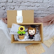 畢業禮物 小盆花畢業禮盒 手鉤花 畢業公仔 小盆花 畢業花束