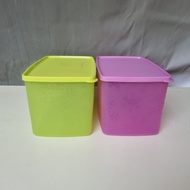 *STOCK CLEARANCE* Tupperware Snow Flake