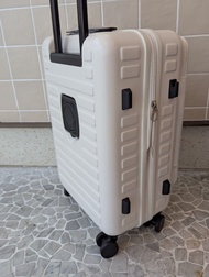 NEW 20" Hinomoto Japan 360 spinner double wheel small luggage with front opening compartment, white 
