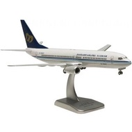 Hogan 華信航空 波音 Boeing 737-800 1:200 飛機模型
