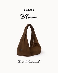 AN-A-ERA (JIRA STUDIO) - Bloom Hobo Bag / Women bag กระเป๋าถือผู้หญิง กระเป๋าสะพายบ่า ปรับสายสั้นยาว