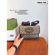 Gucci1126 Classic Double-Sided Tiger Head Messenger Bag