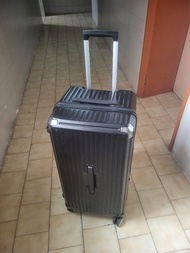 28吋大型硬殼行李箱 二手少用 TSA鎖 容量超大 輪子順暢 luggage  HK$250