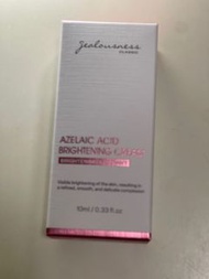 Jealousness 婕洛妮絲杜鵑花酸白CC精華乳