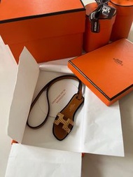 Hermes Charm 蜥蜴皮拖鞋