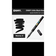 Enmy Acrylic Marker Black and White Retail