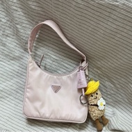 Prada hobo腋下包 櫻花粉
