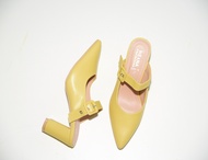 รองเท้าเเฟชั่นผู้หญิงเเบบคัชชูส้นปานกลาง No. 8007-15 NE&amp;NA Collection Shoes