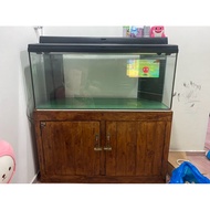 Aquarium 4x1.5kaki,cabinet kayu tebal.